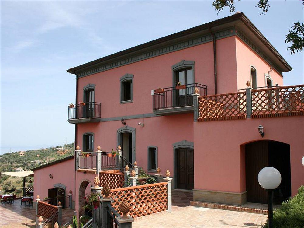 Red Hotel Sant'Elia Сант'Агата-ді-Мілітелло Екстер'єр фото